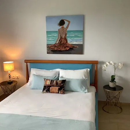 Blue & White Luxury Holiday home Flogita