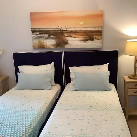 Blue & White Luxury Holiday home *