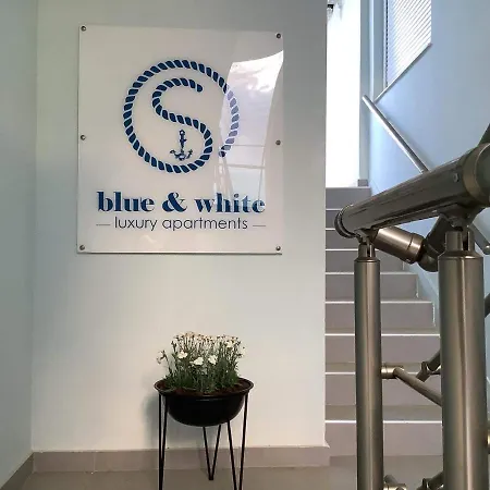 Case de vacanță Blue & White Luxury